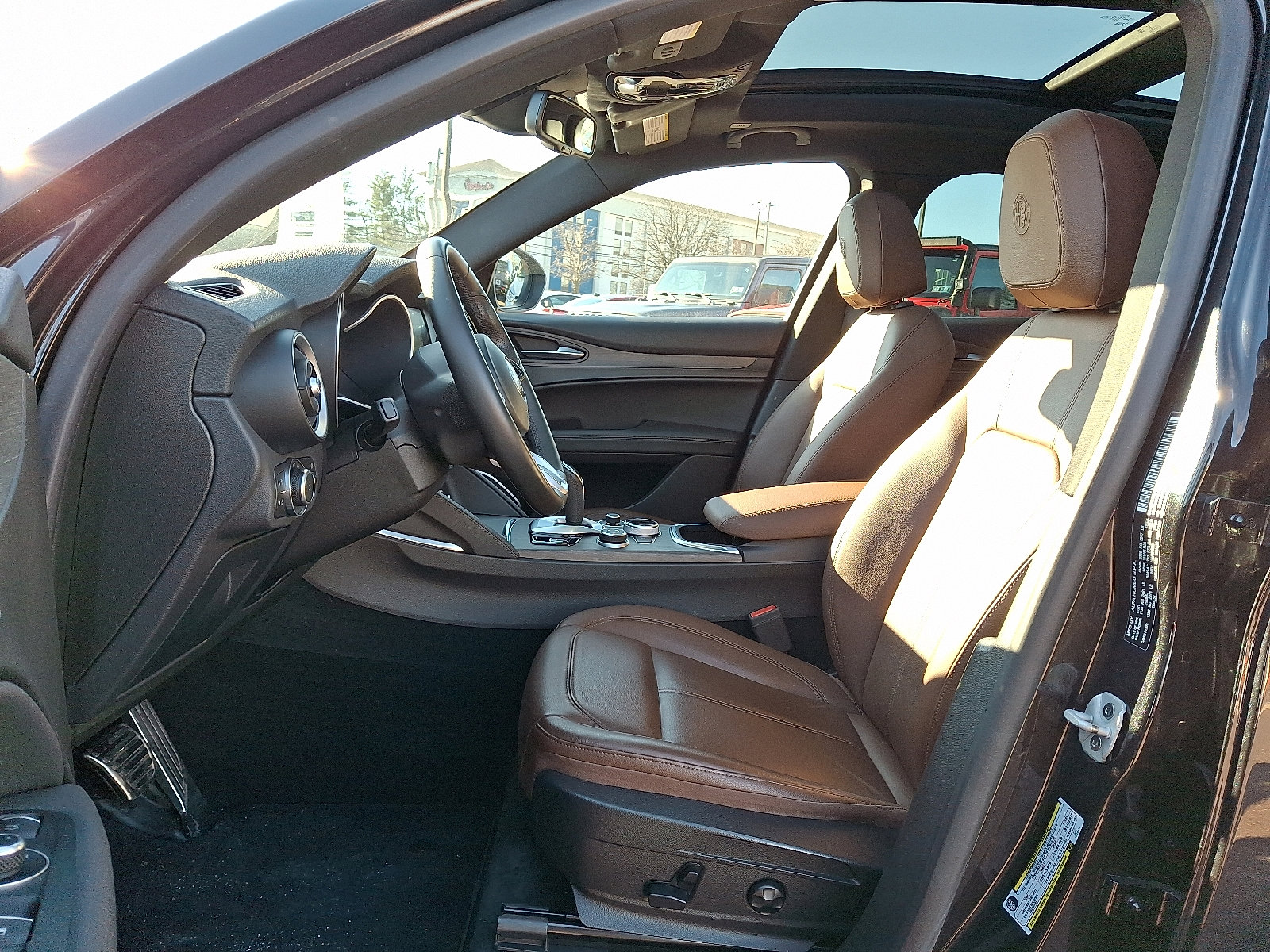 Used 2022 Alfa Romeo Stelvio Ti image 13