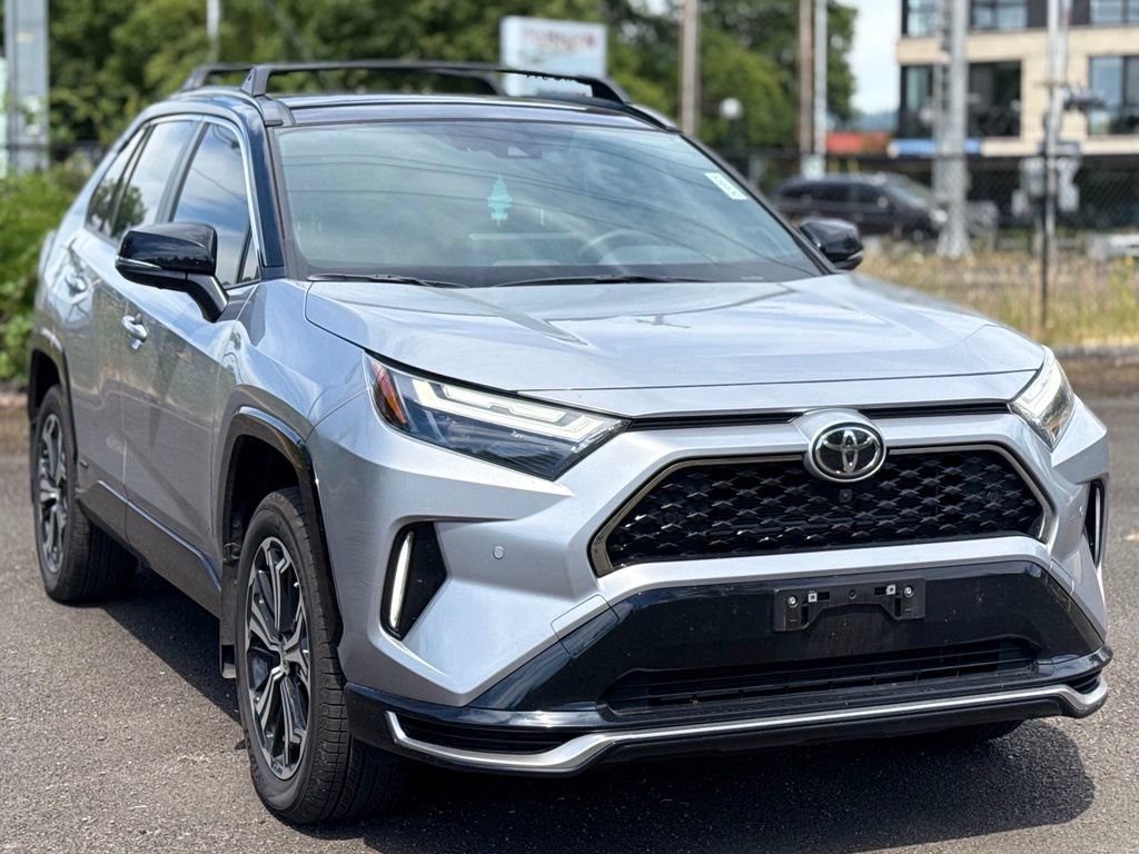 Certified 2025 Toyota RAV4 XSE AWD/4WD image 7