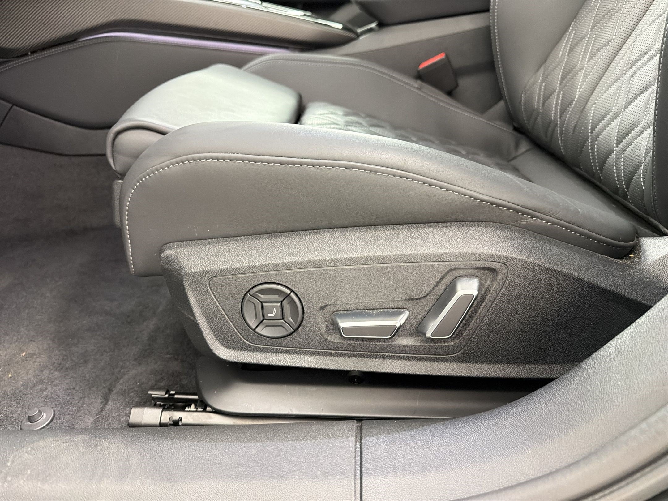 Certified 2025 Audi S5 Premium Plus w/ Premium Plus Package AWD/4WD image 13