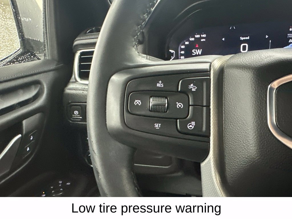 Used 2024 GMC Yukon XL Denali AWD/4WD image 40