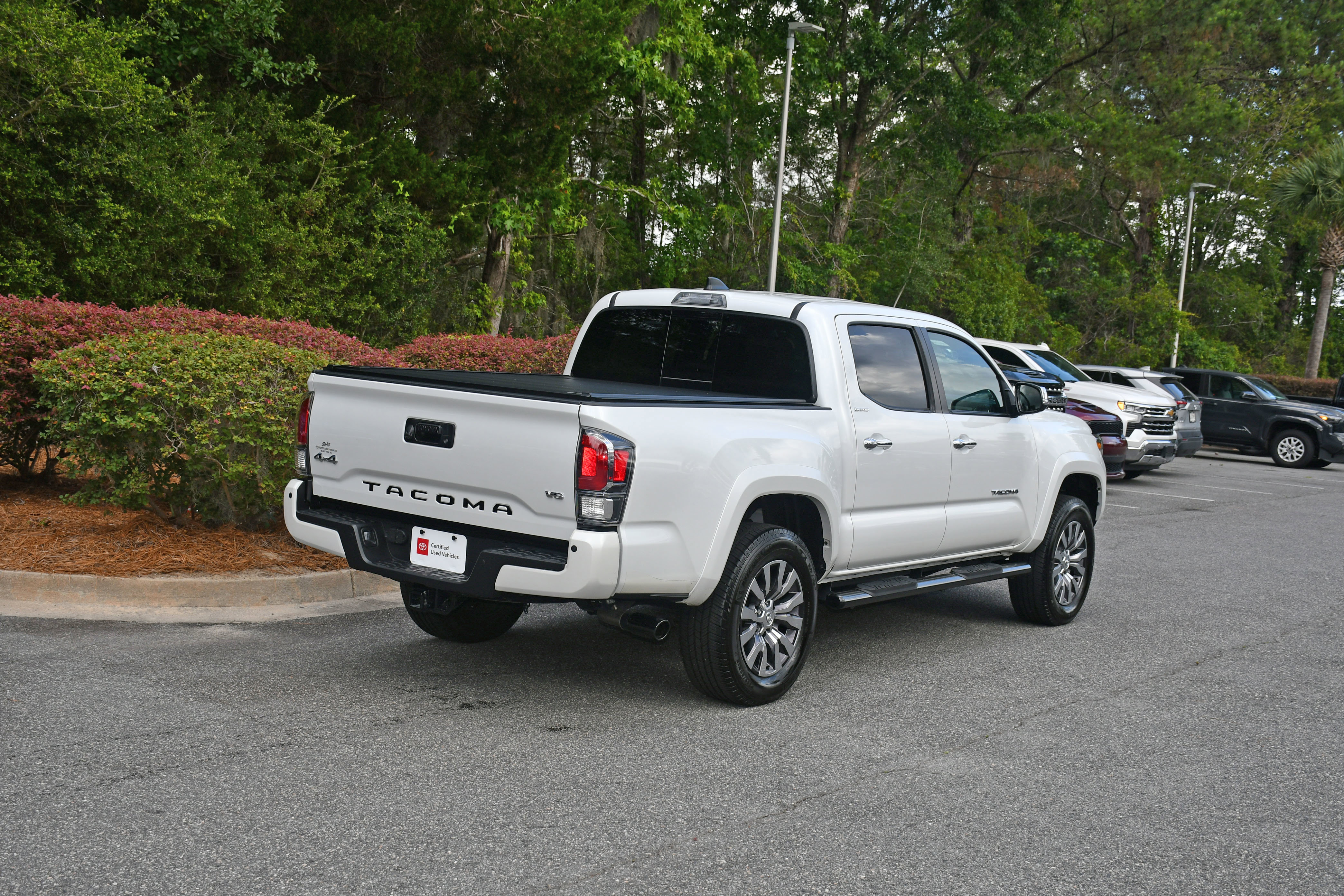 Certified 2023 Toyota Tacoma Limited AWD/4WD image 4