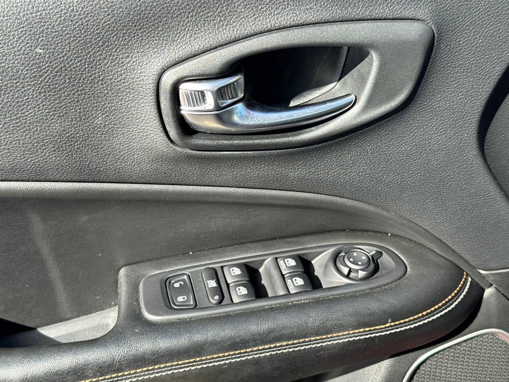 Used 2020 Jeep Compass Sport image 30