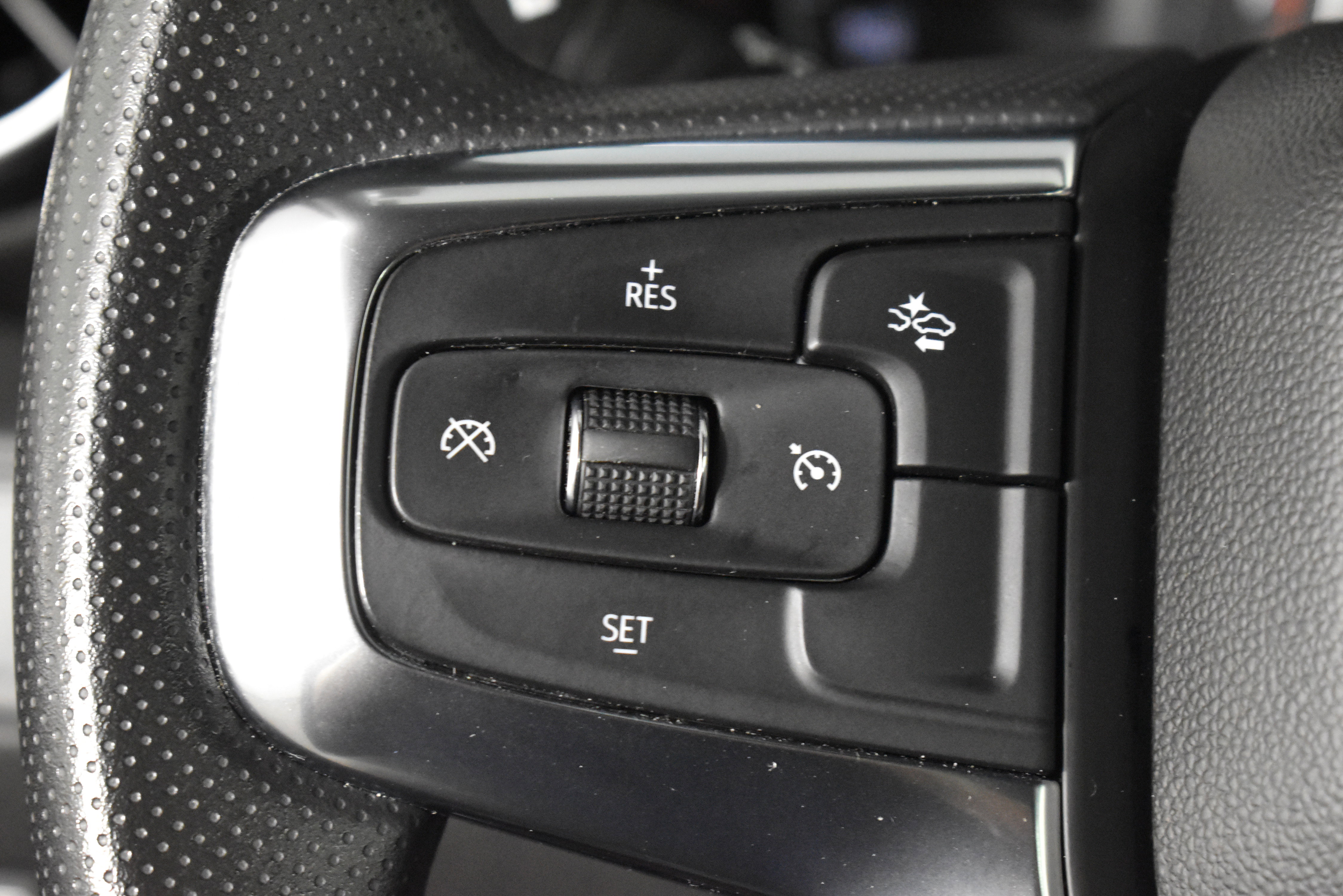 Used 2025 Chevrolet Blazer LT image 20