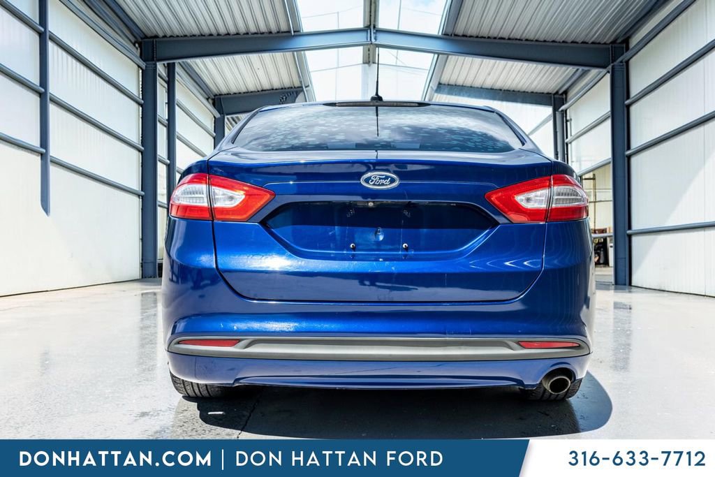 Used 2016 Ford Fusion SE image 28