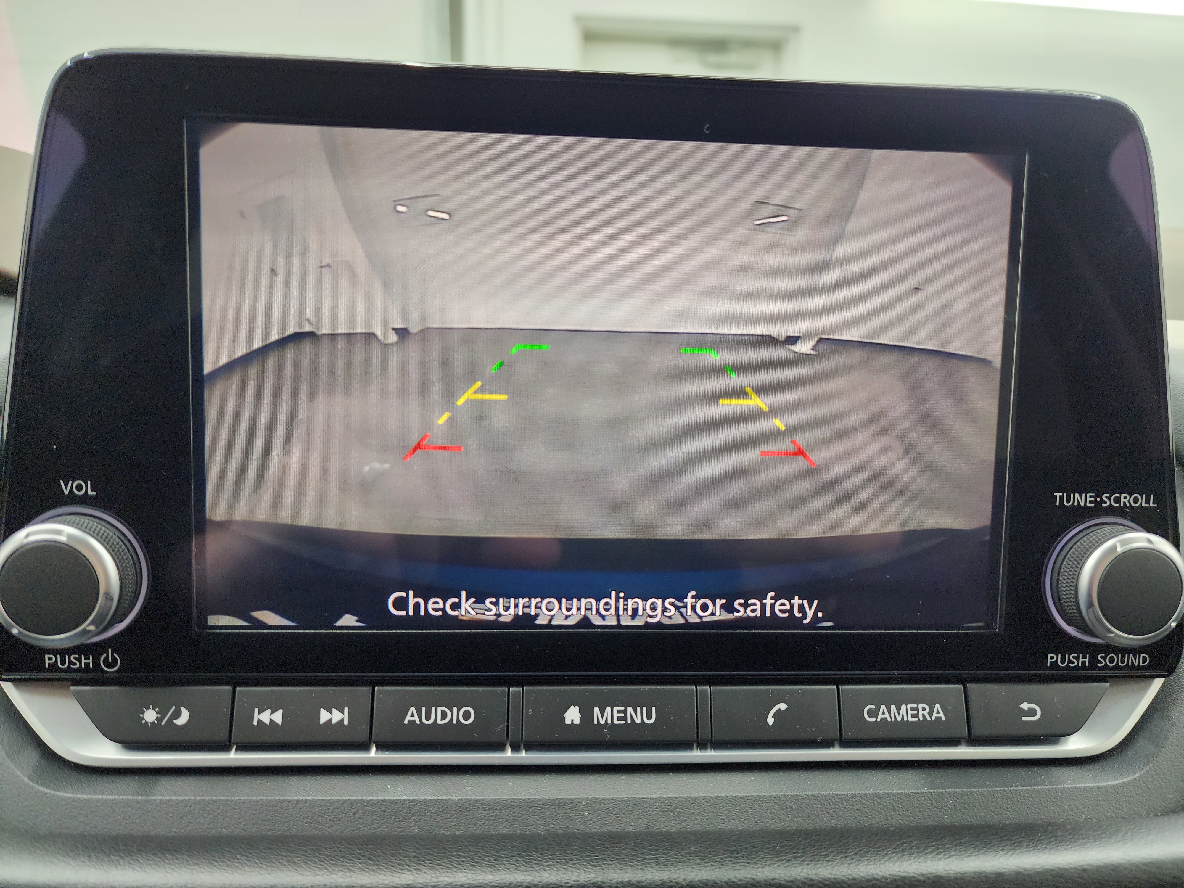 Used 2023 Nissan Rogue SV image 14