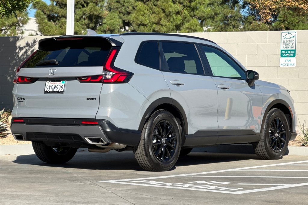 Certified 2026 Honda CR-V Sport-L image 9