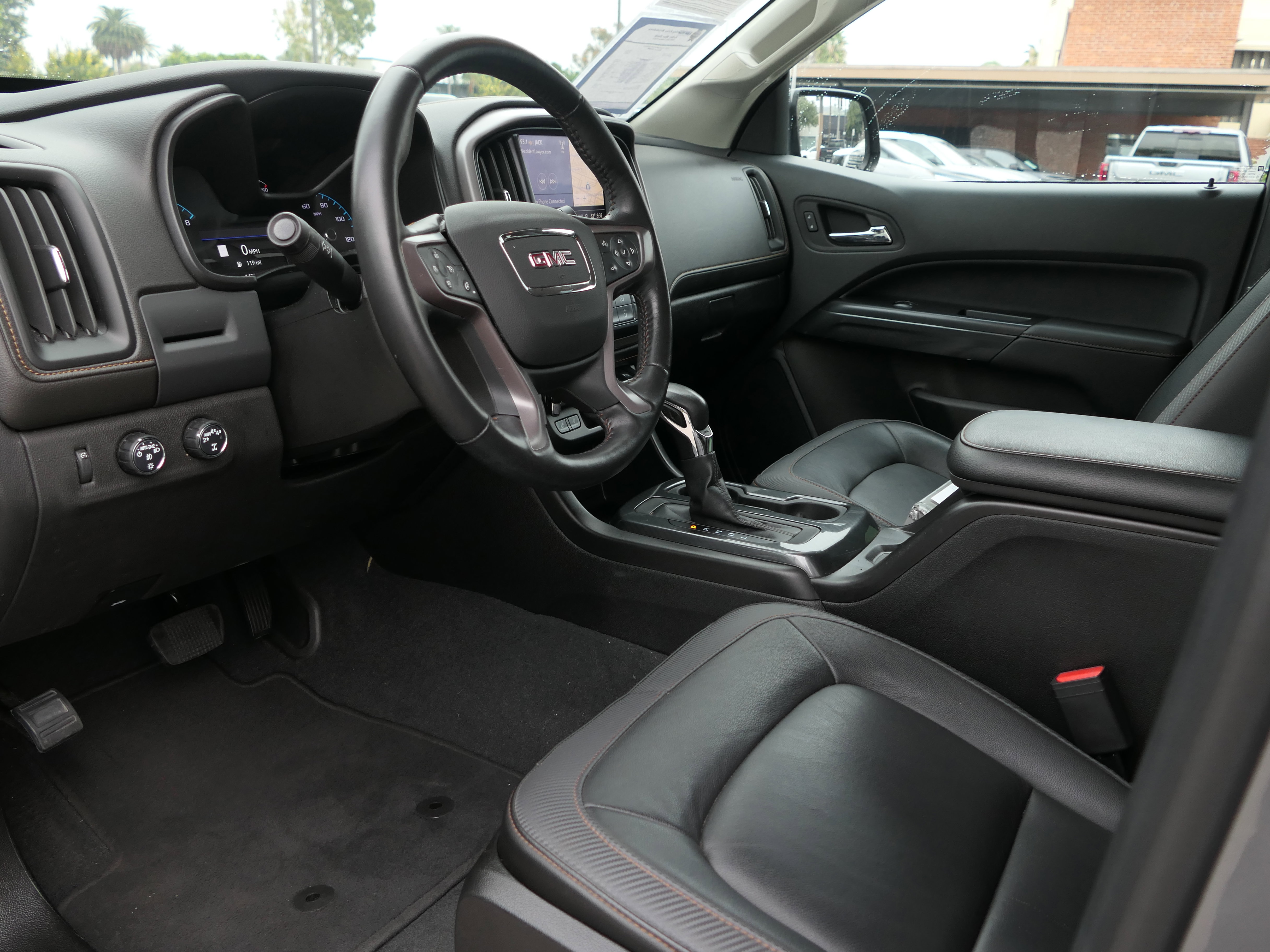 Used 2022 GMC Canyon AT4 image 13