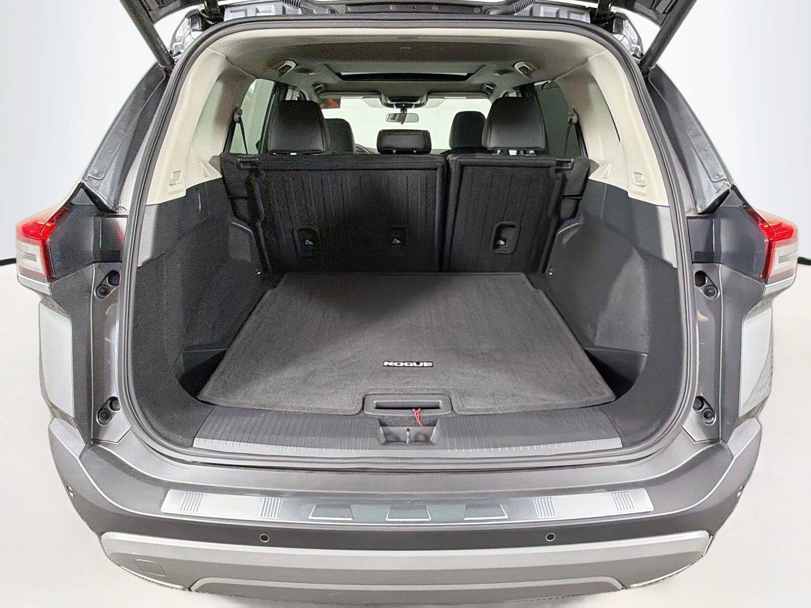 Used 2023 Nissan Rogue SV w/ SV Premium B Package AWD/4WD image 14