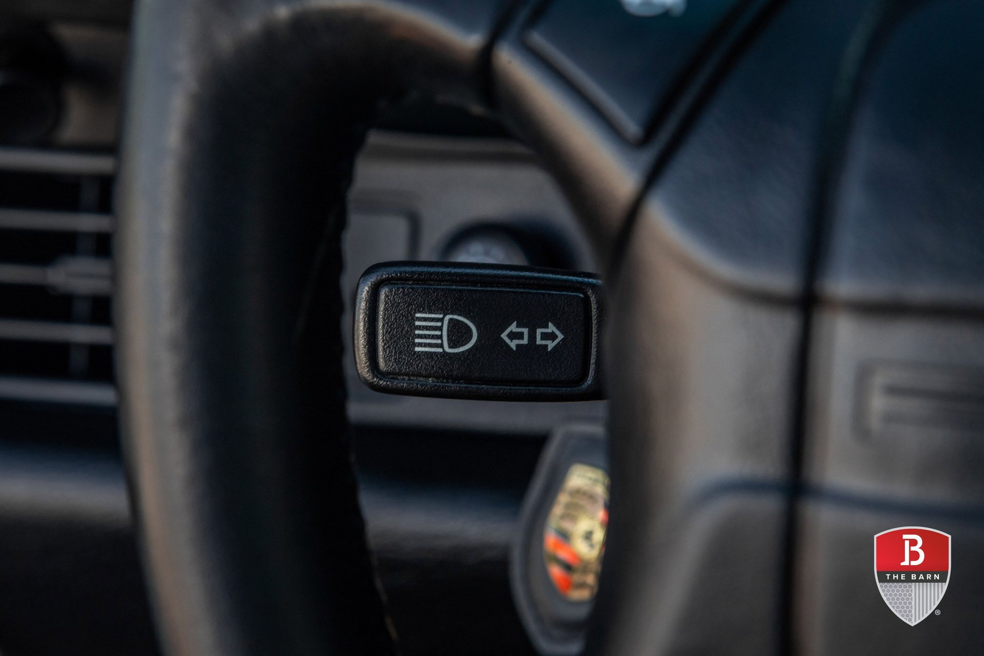 Used 1994 Porsche 911 Carrera 4 AWD/4WD image 30