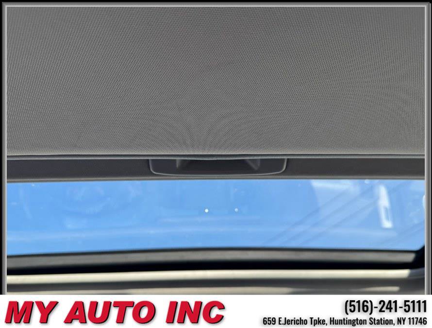 Used 2011 Nissan Pathfinder LE w/ Navigation Pkg image 15