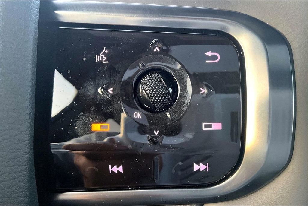 Used 2025 Nissan Armada PRO-4X w/ Pro-4X Premium Package image 27