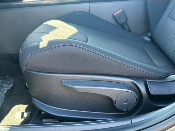 New 2026 Hyundai Elantra SE FWD image 21