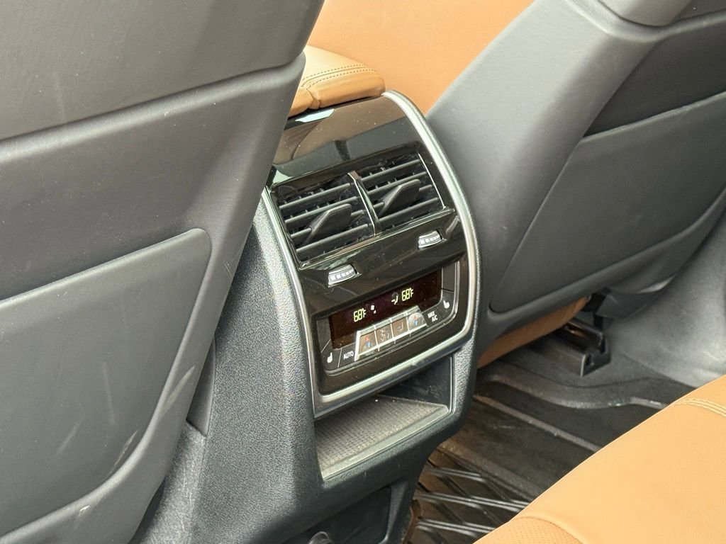 Used 2023 BMW X5 M w/ Competition Package image 19