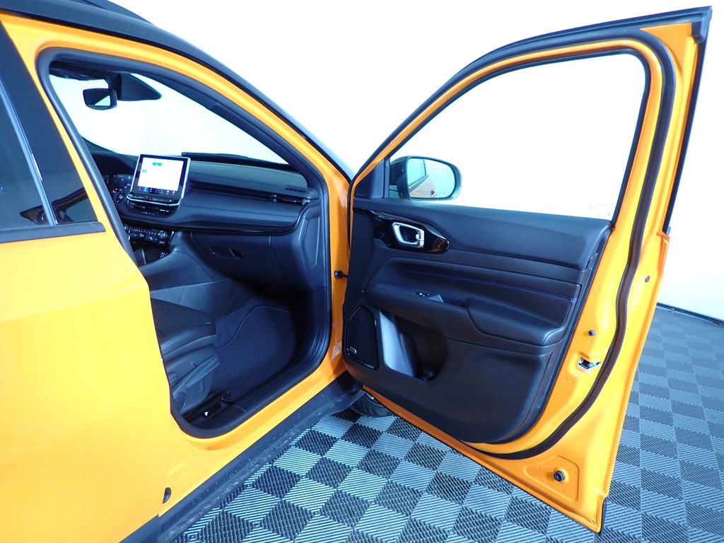 New 2026 Jeep Compass Limited w/ Sun, Sound & Navigation Group image 43