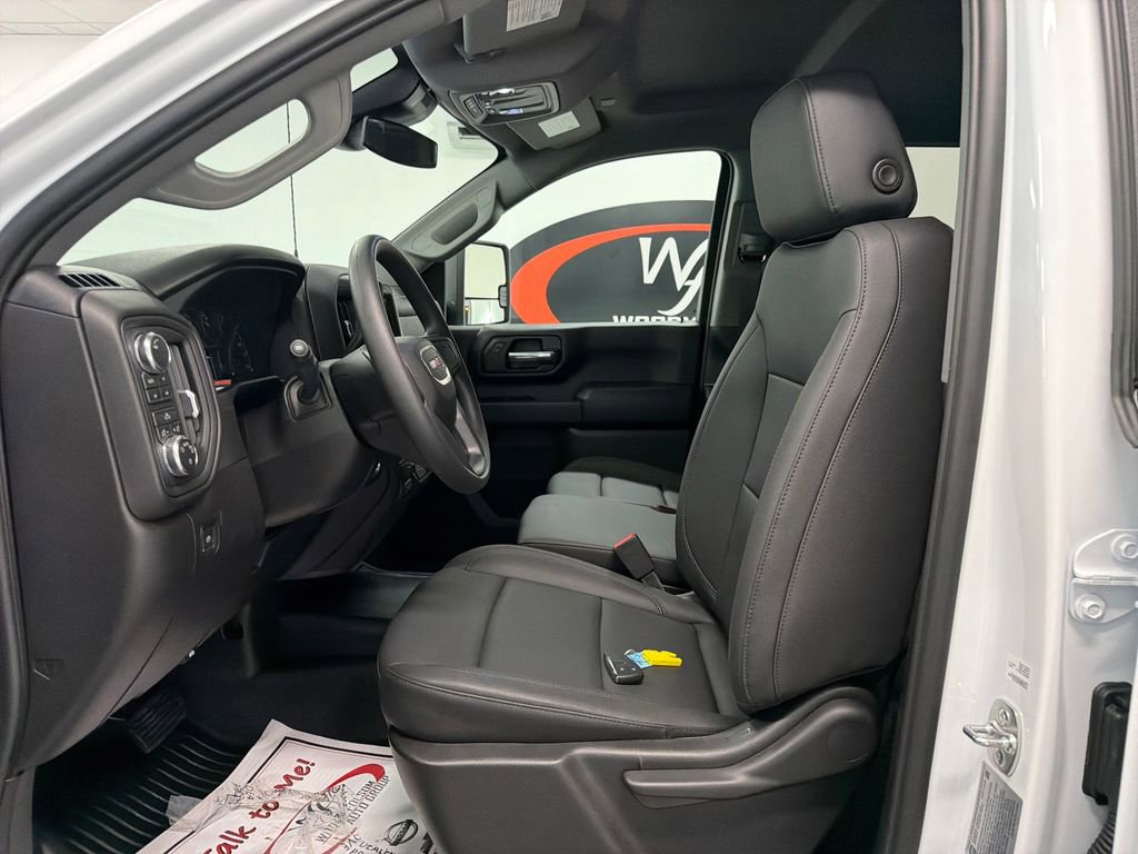 New 2026 GMC Sierra 3500 Pro AWD/4WD image 8