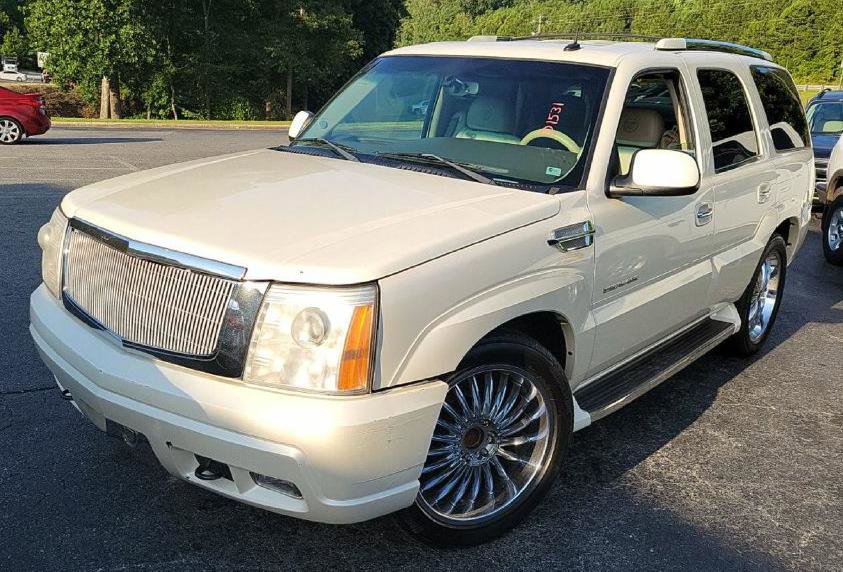 Used 2003 Cadillac Escalade LUXURY image 10