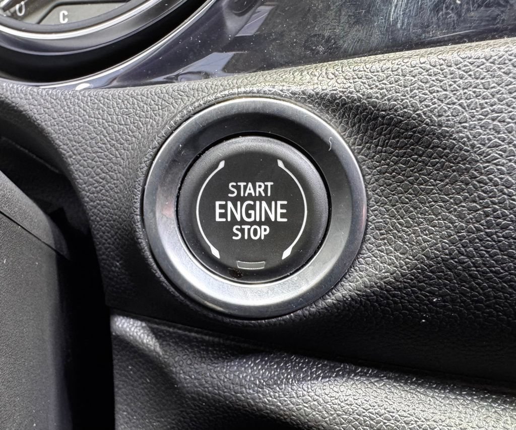 Used 2021 Buick Encore GX Select w/ Advanced Technology Package FWD image 29