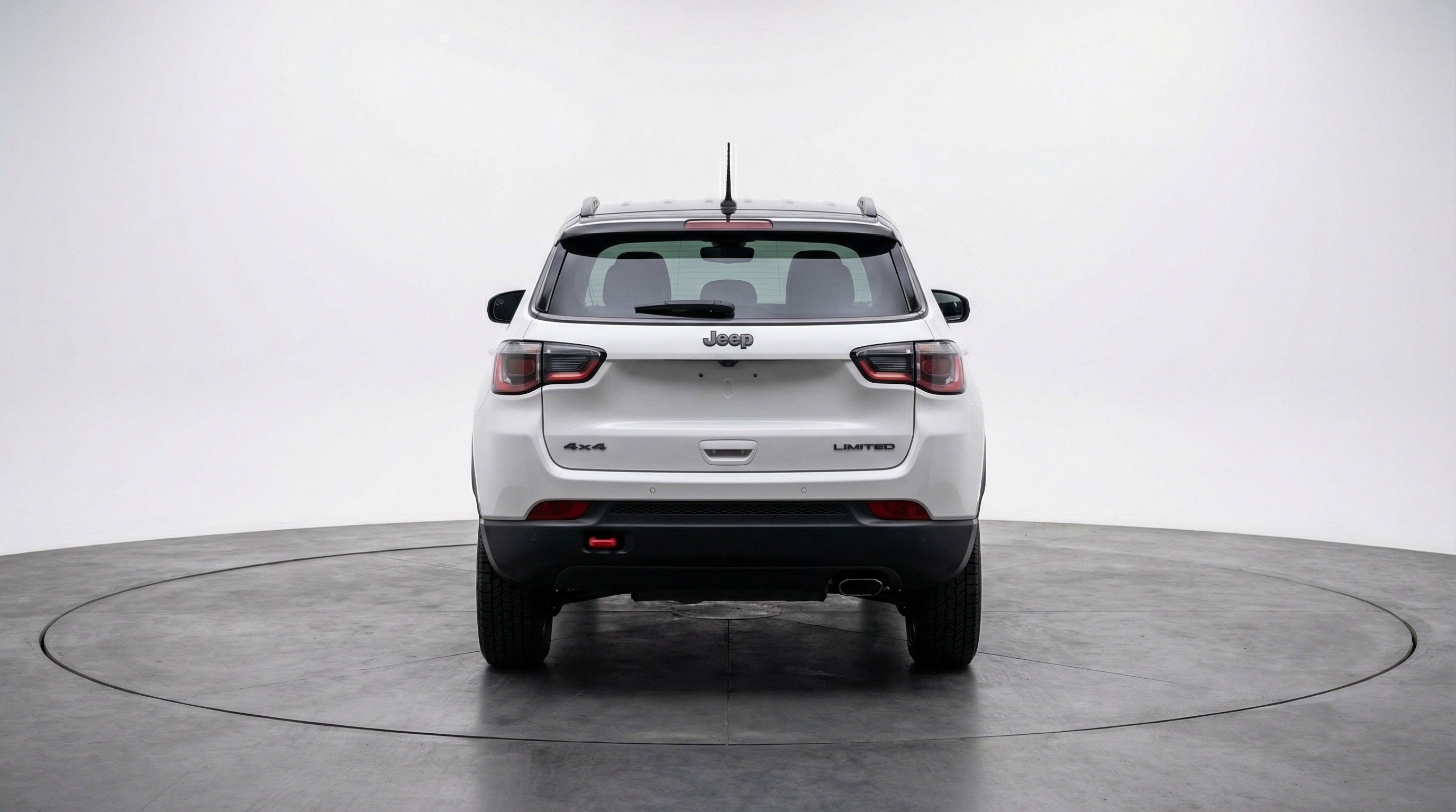 Used 2025 Jeep Compass Trailhawk image 7