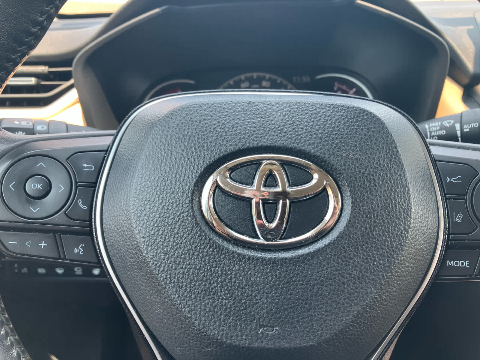Certified 2020 Toyota RAV4 Limited AWD/4WD image 17