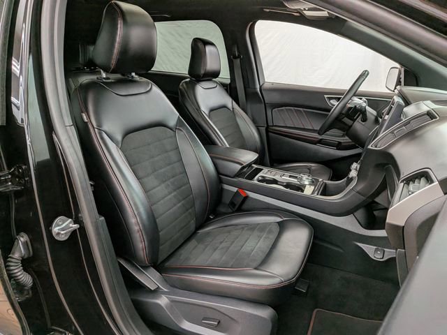 Used 2024 Ford Edge ST-Line w/ Class II Trailer Tow Package AWD/4WD image 22