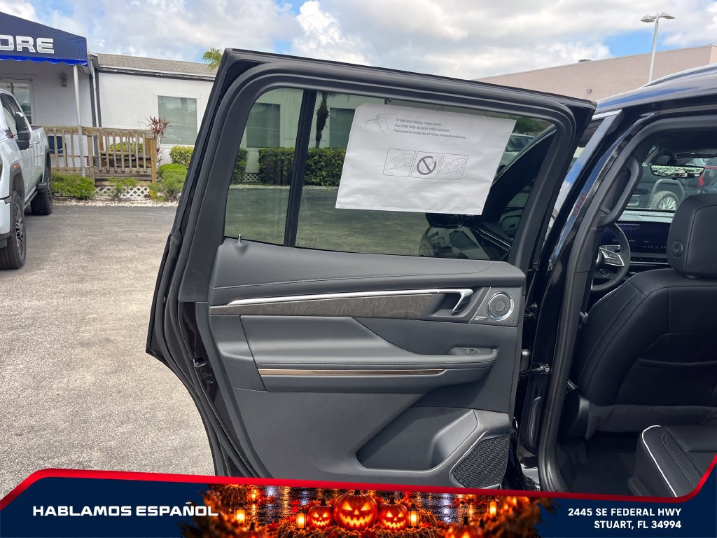 New 2026 Buick Enclave Avenir w/ Super Cruise Package FWD image 26