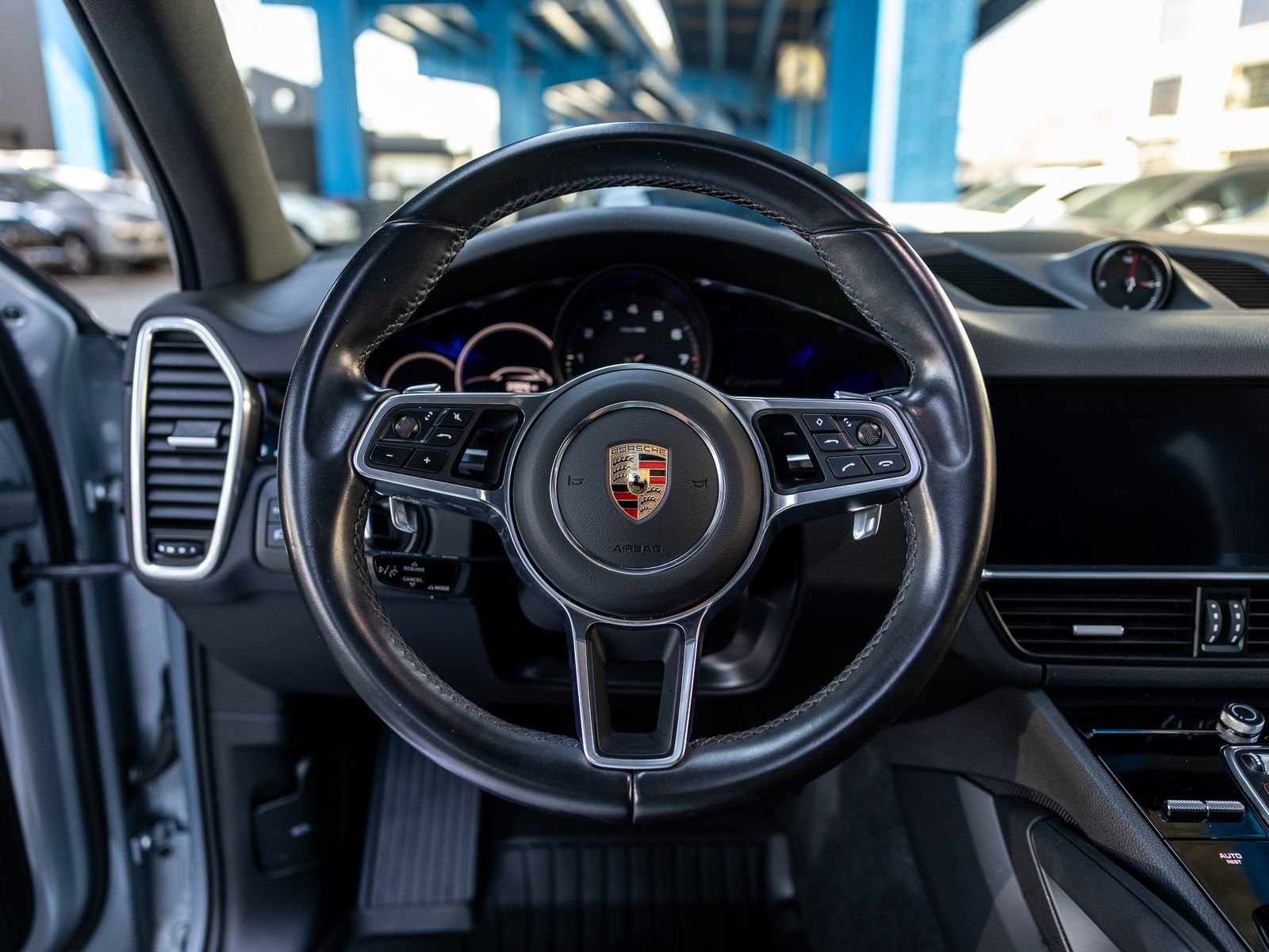 Certified 2023 Porsche Cayenne w/ Premium Package AWD/4WD image 6