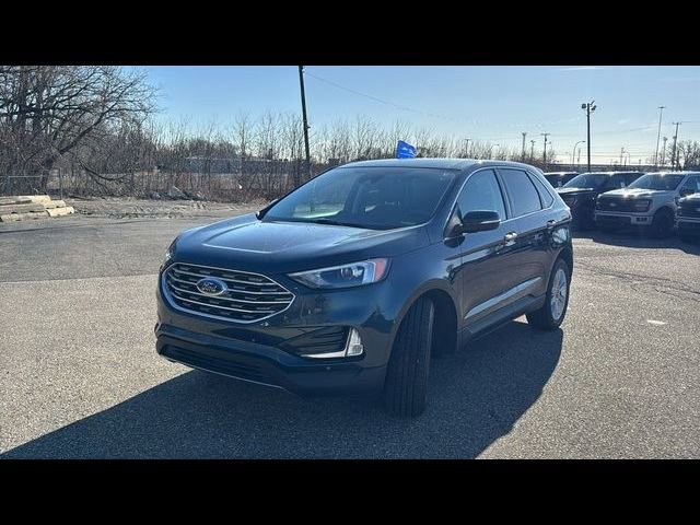 Certified 2024 Ford Edge Titanium AWD/4WD image 7
