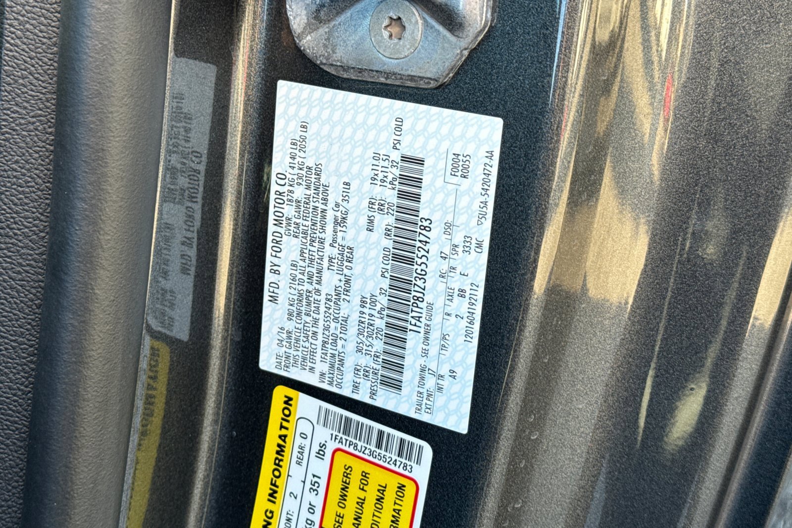 Used 2016 Ford Mustang Shelby GT350R w/ GT350R Equipment Group 920A image 29