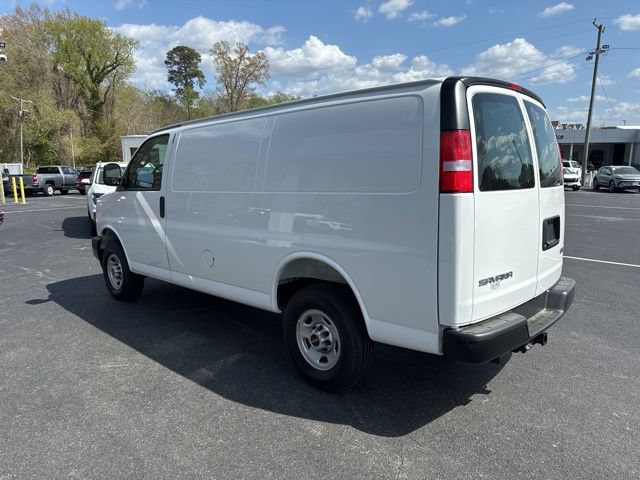 New 2026 GMC Savana 3500 w/ Driver Convenience Package RWD image 11