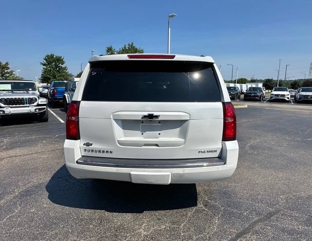 Used 2020 Chevrolet Suburban Premier w/ Premier 6.2L Value Package AWD/4WD image 11