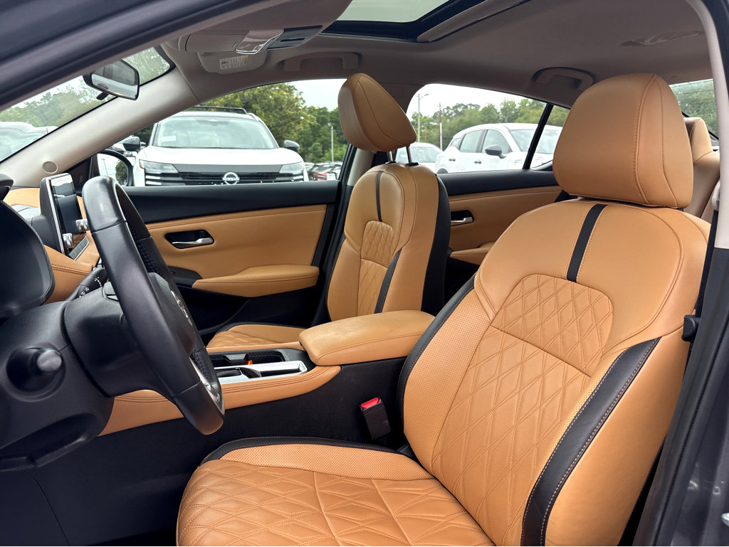 Used 2023 Nissan Sentra SV w/ SV Premium Package FWD image 17