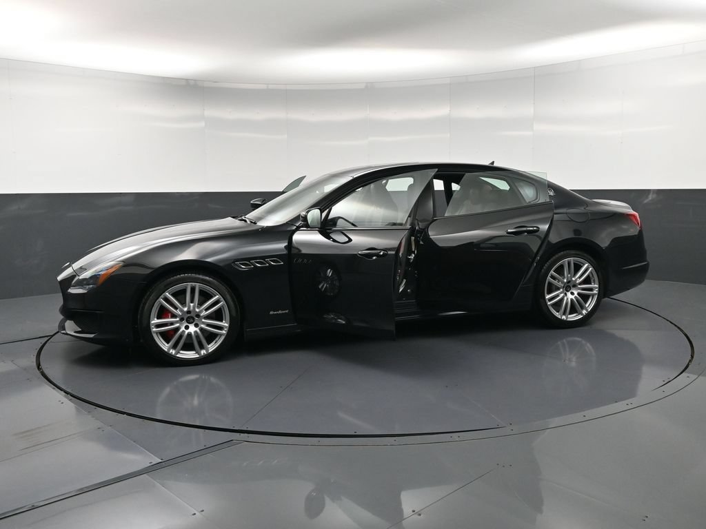 Used 2020 Maserati Quattroporte S GranSport Q4 AWD/4WD image 40
