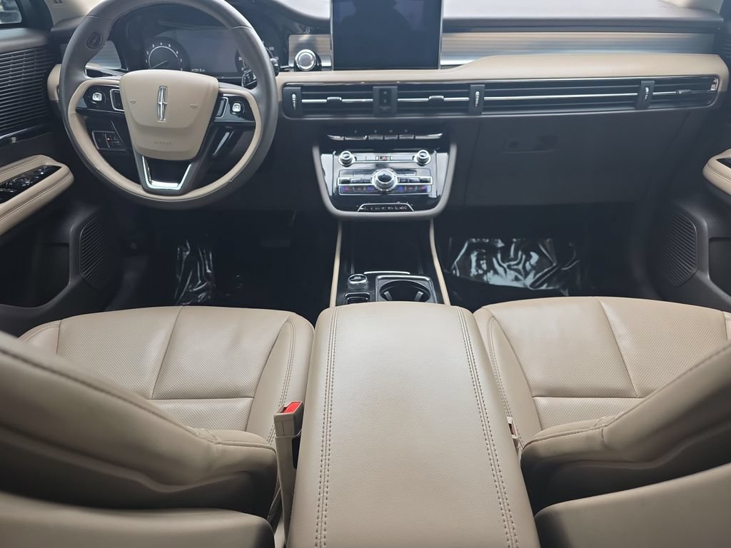 Used 2022 Lincoln Corsair AWD w/ Equipment Group 101A image 12