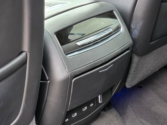 Used 2023 Cadillac Escalade Premium Luxury image 22