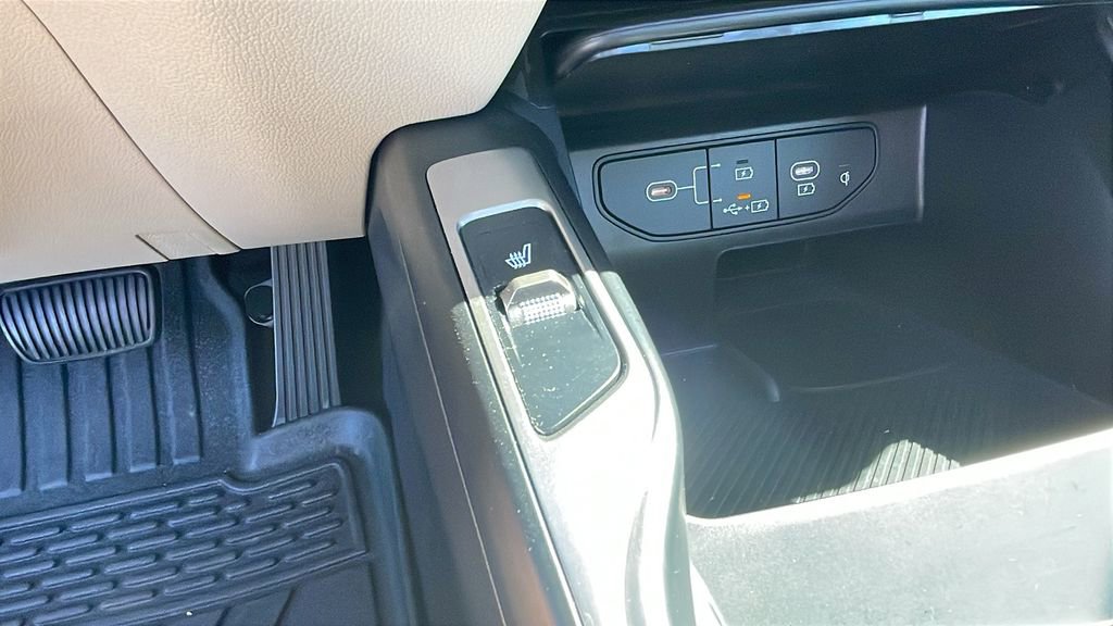 Used 2025 Kia Sorento EX w/ EX Panoramic Sunroof Package image 18