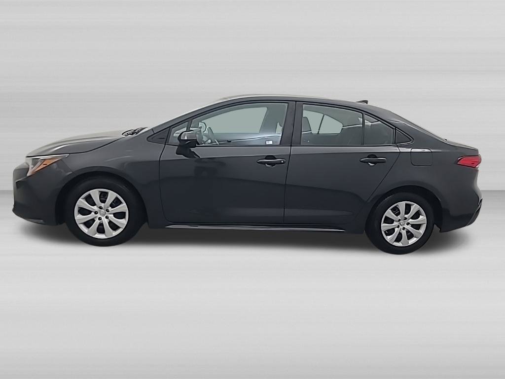 Used 2025 Toyota Corolla LE FWD image 8