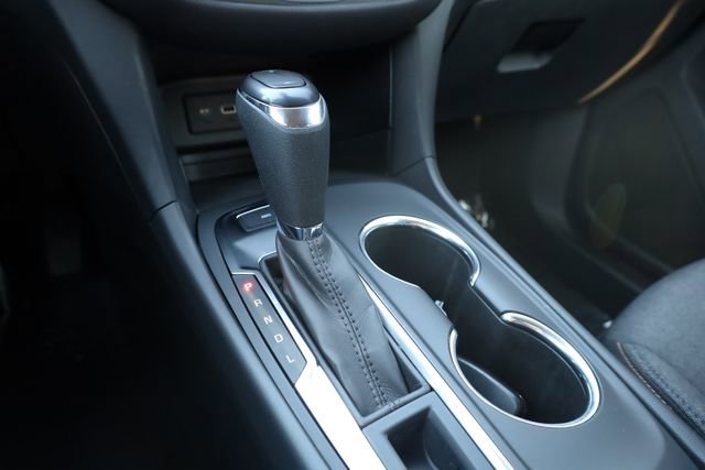 Used 2020 Chevrolet Equinox LT w/ Driver Convenience Package image 23