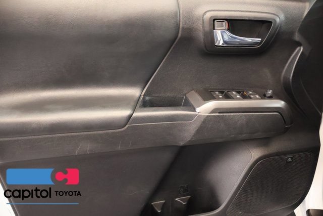 Certified 2023 Toyota Tacoma Limited AWD/4WD image 10