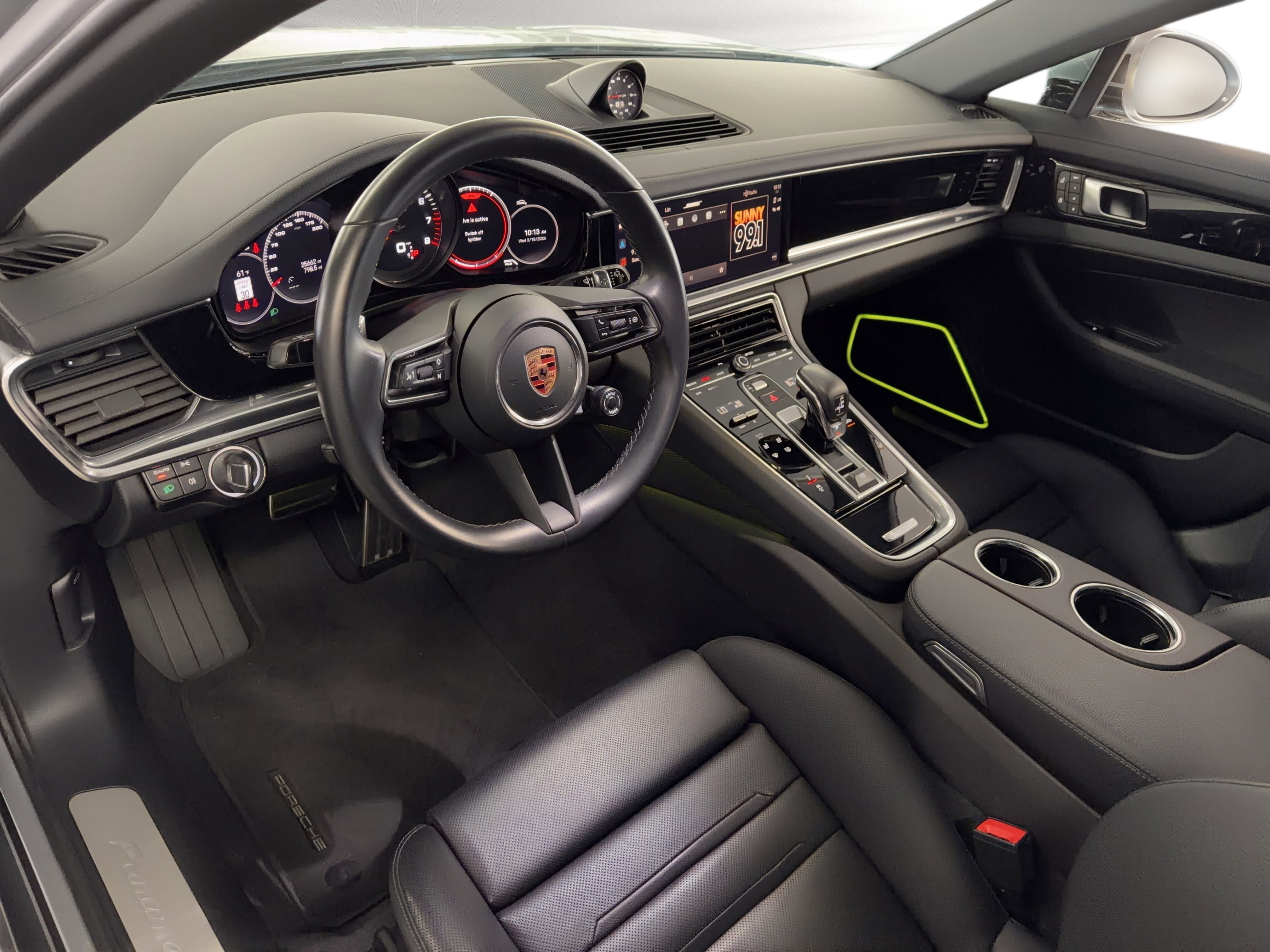 Used 2023 Porsche Panamera 4S image 4