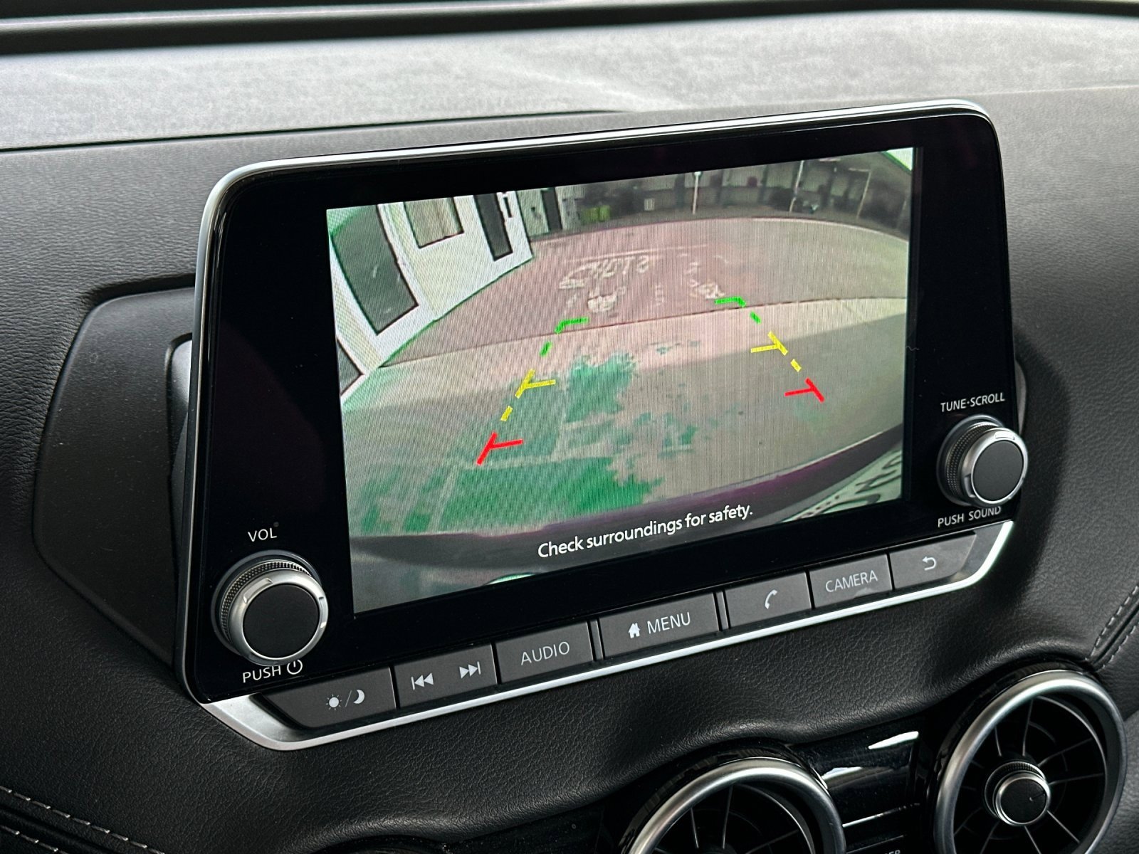 Used 2025 Nissan Sentra SV image 16