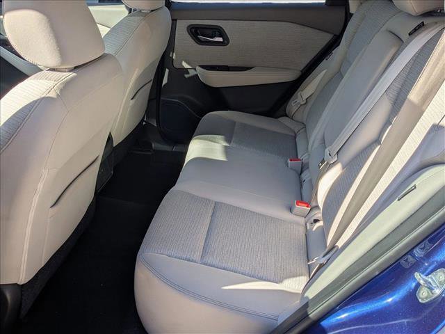Used 2022 Nissan Rogue SV FWD image 18