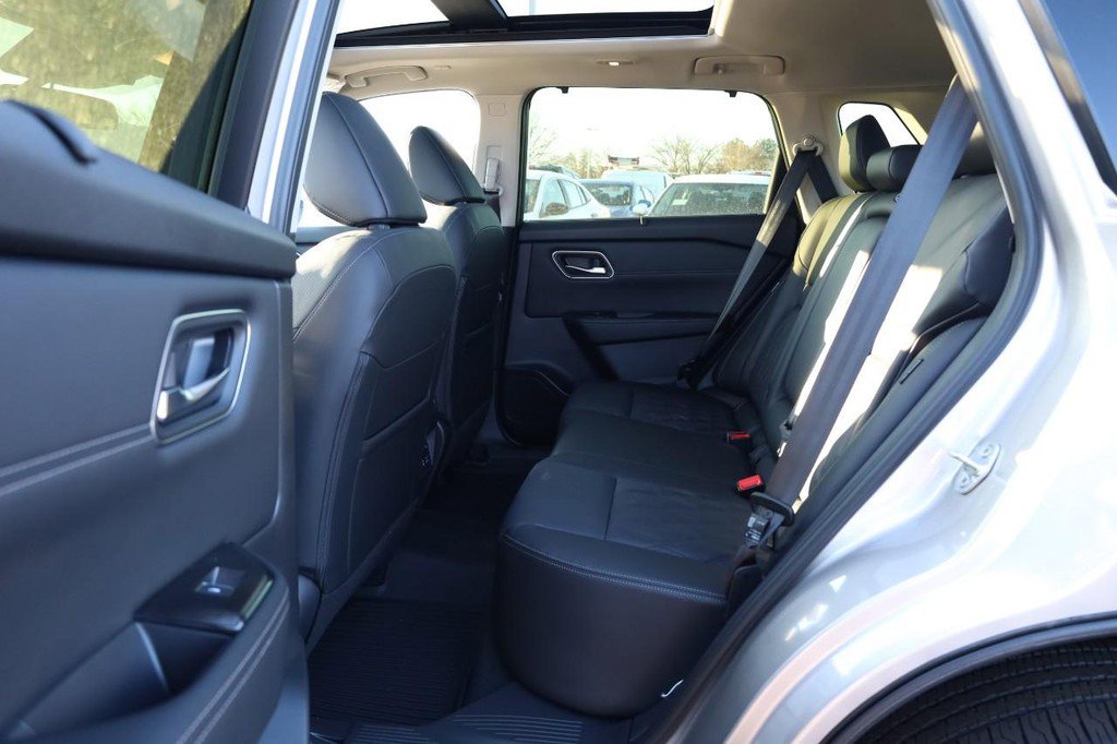 New 2026 Nissan Rogue Platinum w/ Platinum Premium Package image 24