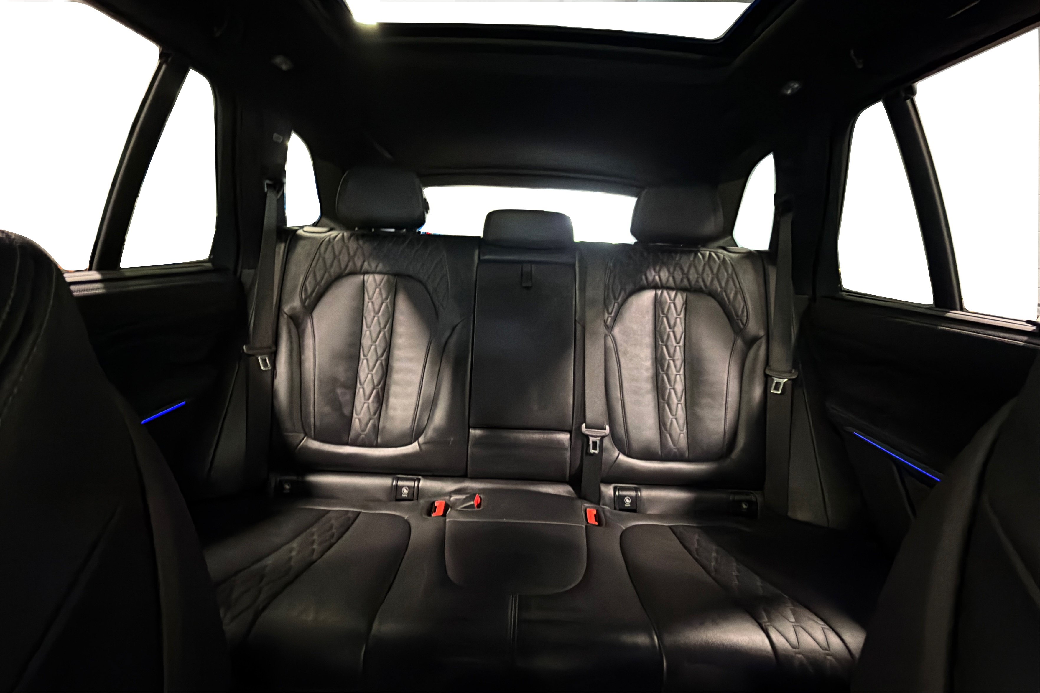 Used 2022 BMW X5 M50i w/ Executive Package AWD/4WD image 46