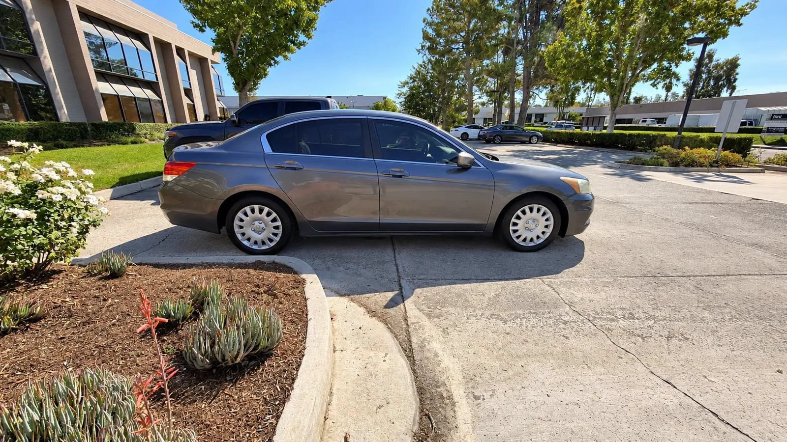 Used 2011 Honda Accord LX image 8