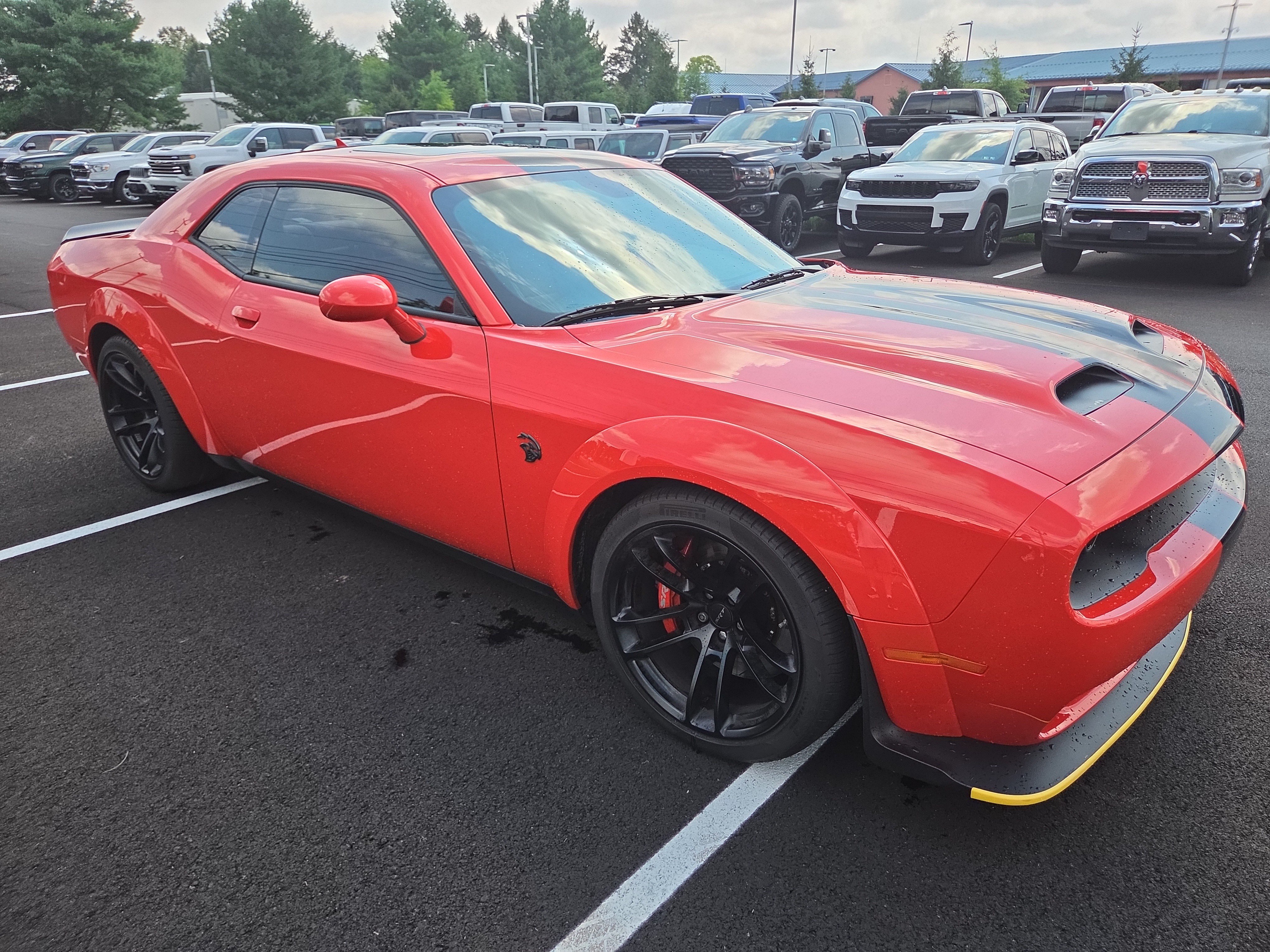 Used 2022 Dodge Challenger SRT Hellcat RWD image 16