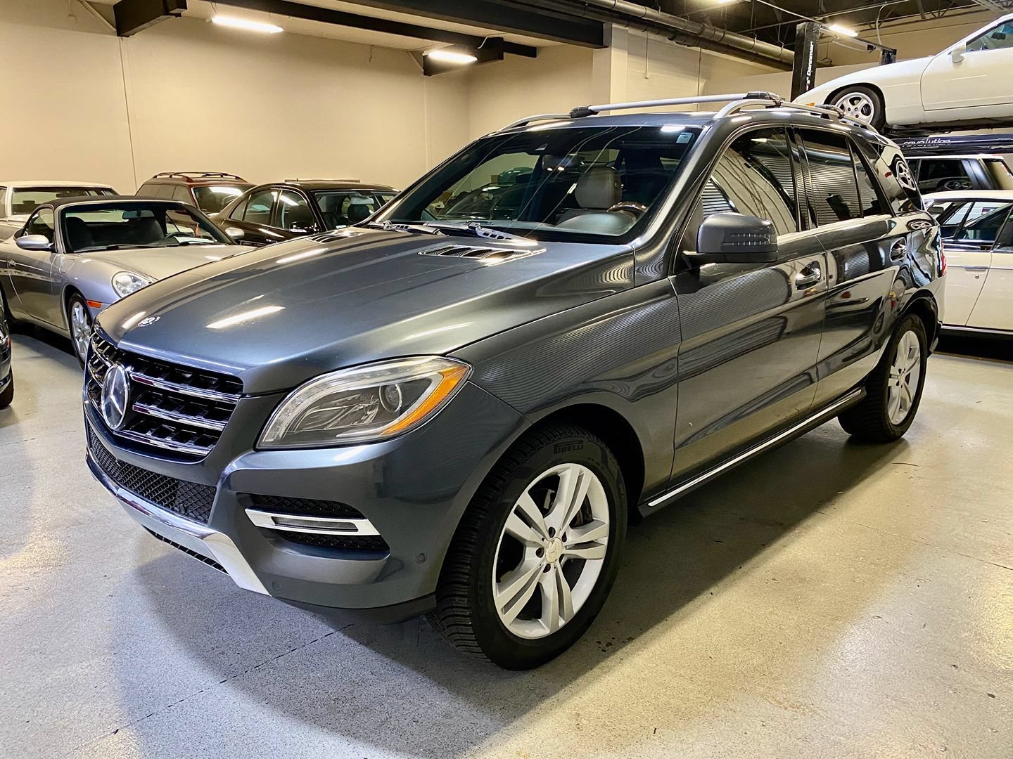 Used 2014 Mercedes-Benz ML 350 BlueTEC 4MATIC image 3