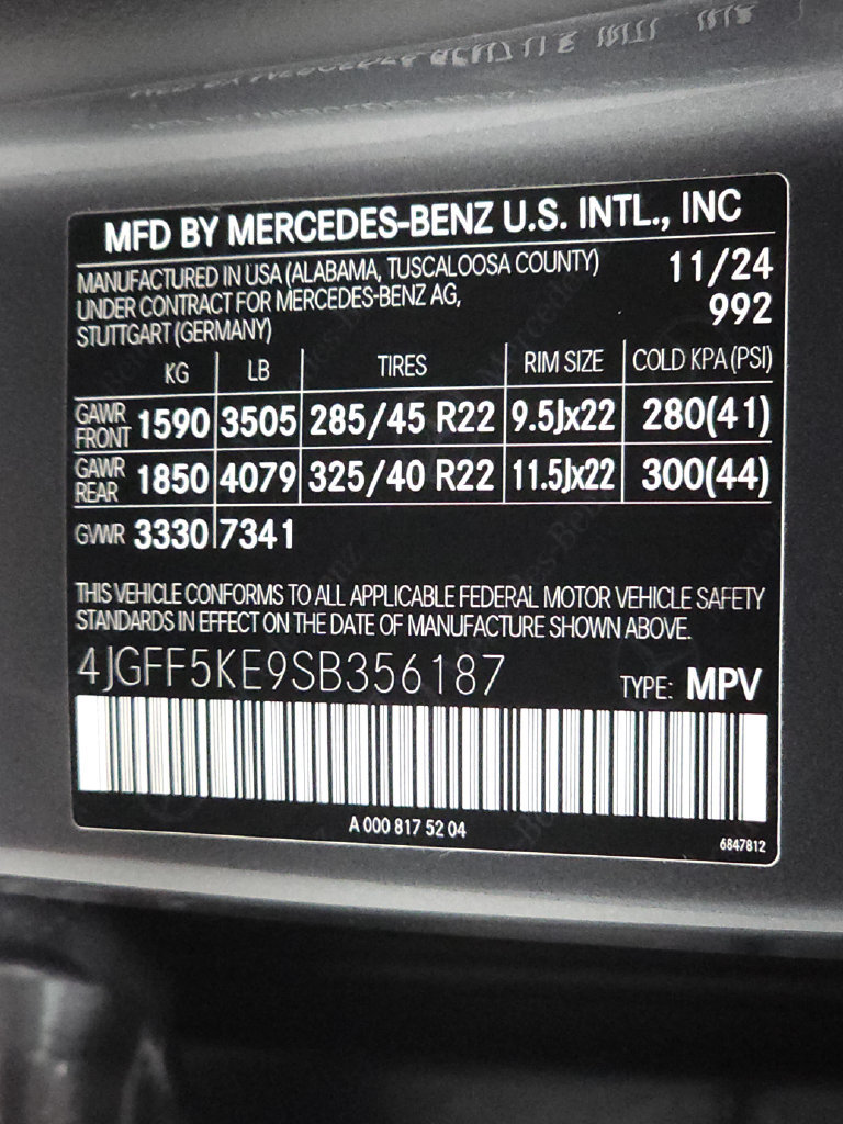 Certified 2025 Mercedes-Benz GLS 450 4MATIC image 38
