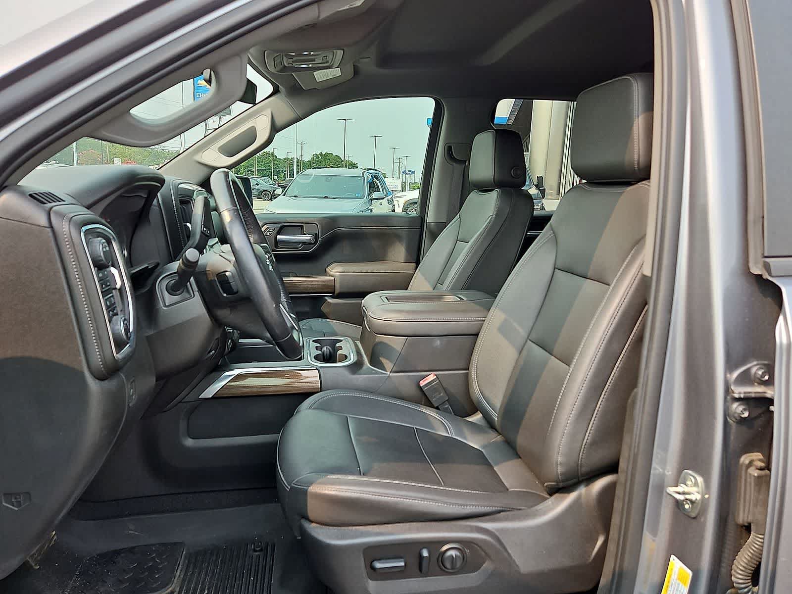 Used 2021 Chevrolet Silverado 1500 LT Trail Boss w/ Convenience Package II AWD/4WD image 24