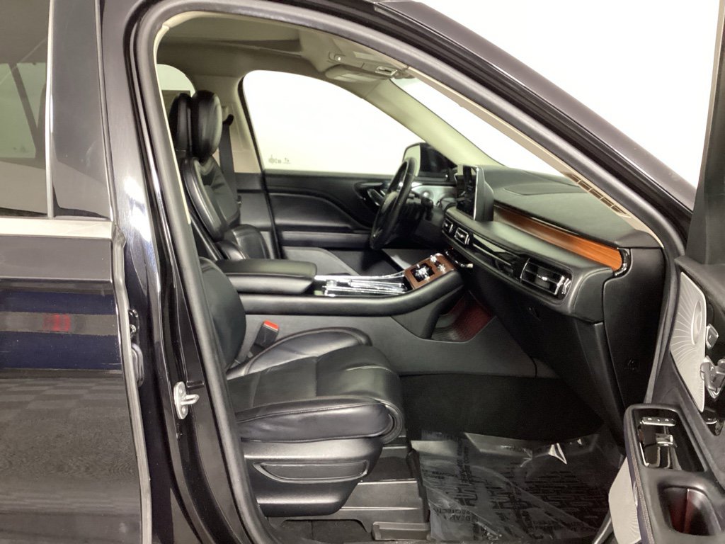 Used 2020 Lincoln Aviator Reserve w/ Equipment Group 201A image 10