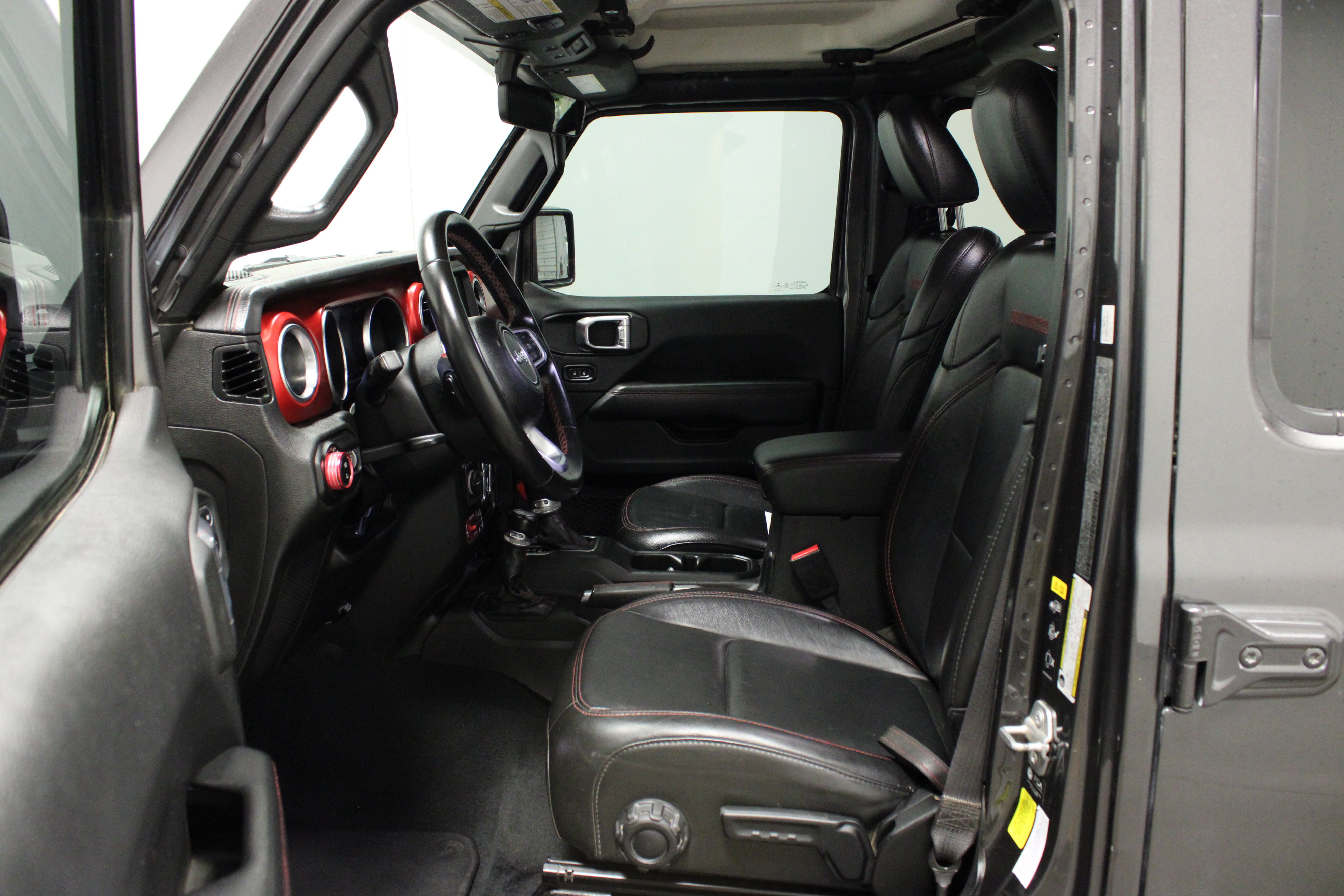 Used 2022 Jeep Gladiator Rubicon w/ Trailer Tow Package image 17